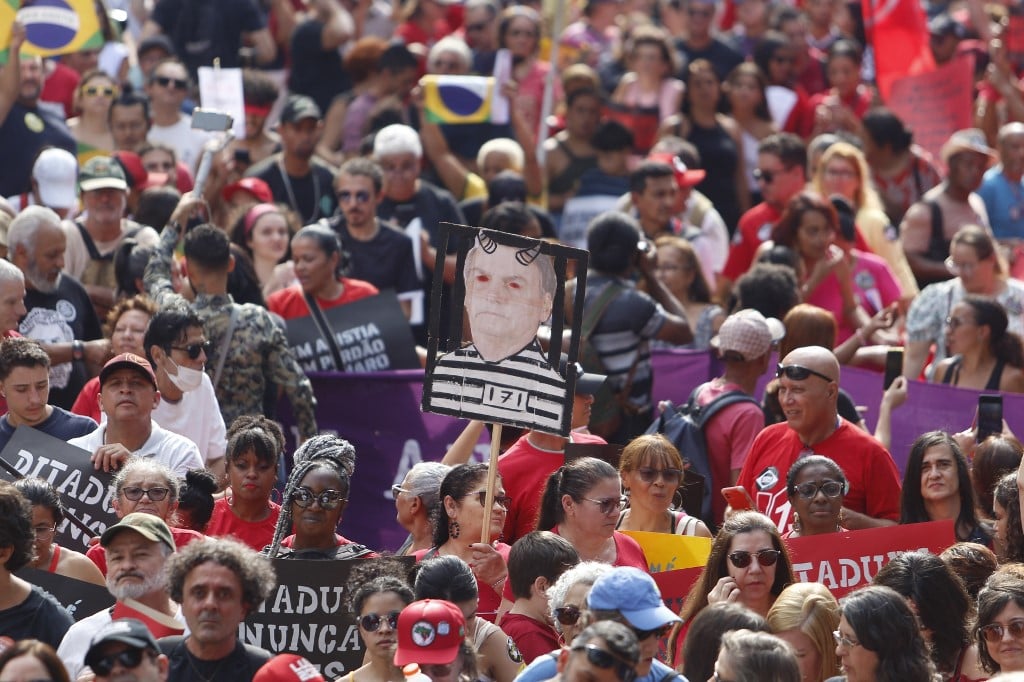 Esquerda faz ato em São Paulo contra a anistia; veja imagens – Política – CartaCapital Esquerda faz ato em São Paulo contra a anistia; veja imagens – Política – CartaCapital