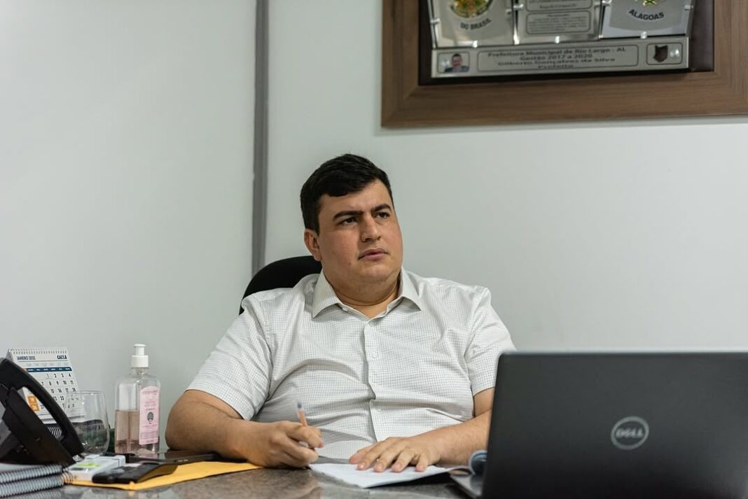 Câmara em Alagoas aceita suposta renúncia de prefeito e vice, que falam em golpe – Política – CartaCapital Câmara em Alagoas aceita suposta renúncia de prefeito e vice, que falam em golpe – Política – CartaCapital