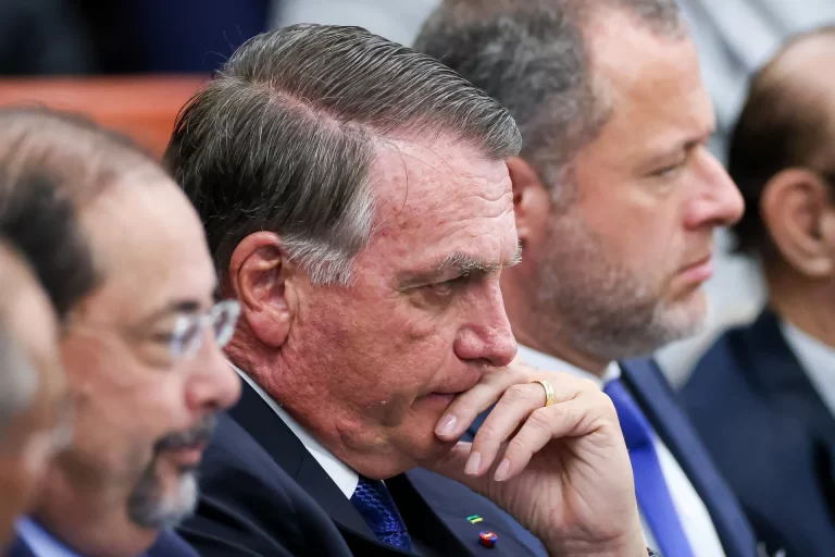 Partido Liberal faz nova proposta para anistia ao 8/1 com brecha para Bolsonaro
