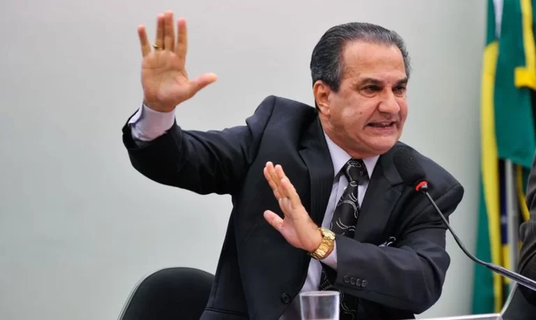 Cúpula evangélica racha após briga entre Malafaia e líder do Republicanos sobre anistia