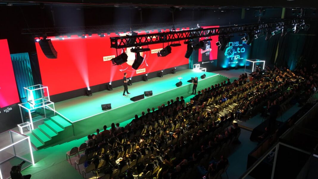 Gigante varejista de SC celebra 70 anos com projetos para o futuro e show Gigante varejista de SC celebra 70 anos com projetos para o futuro e show