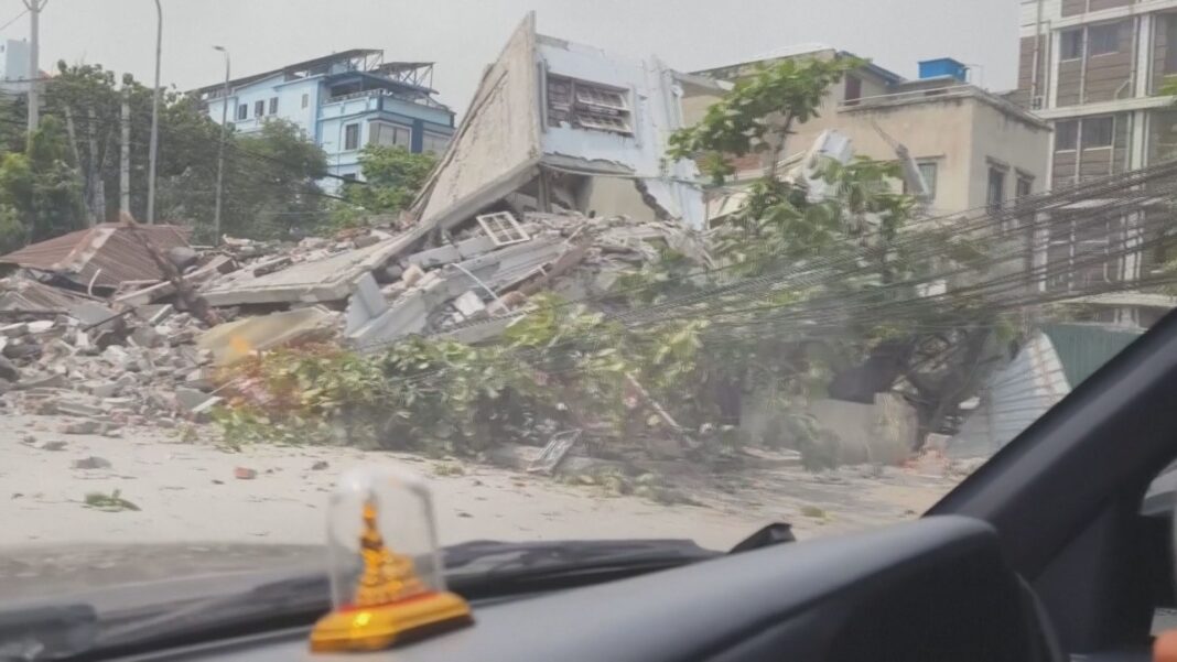 Sobe para 1.700 o número de mortos em Mianmar após terremoto Sobe para 1.700 o número de mortos em Mianmar após terremoto