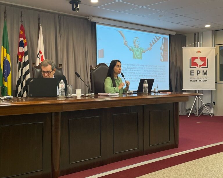 Em SP, defensora do Amazonas palestra sobre dupla residência na guarda compartilhada