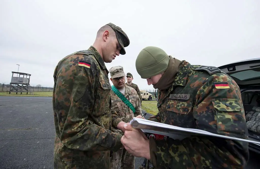 A Alemanha abraça o neoliberalismo militar A Alemanha abraça o neoliberalismo militar