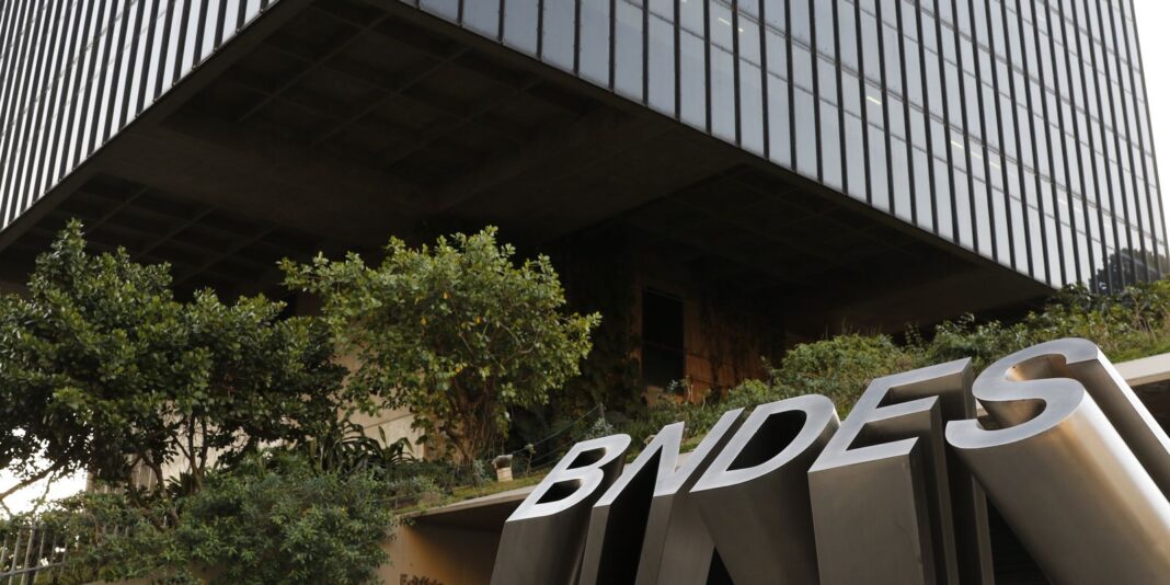 BNDES e Cepal abrem inscrições para primeira turma de capacitação BNDES e Cepal abrem inscrições para primeira turma de capacitação