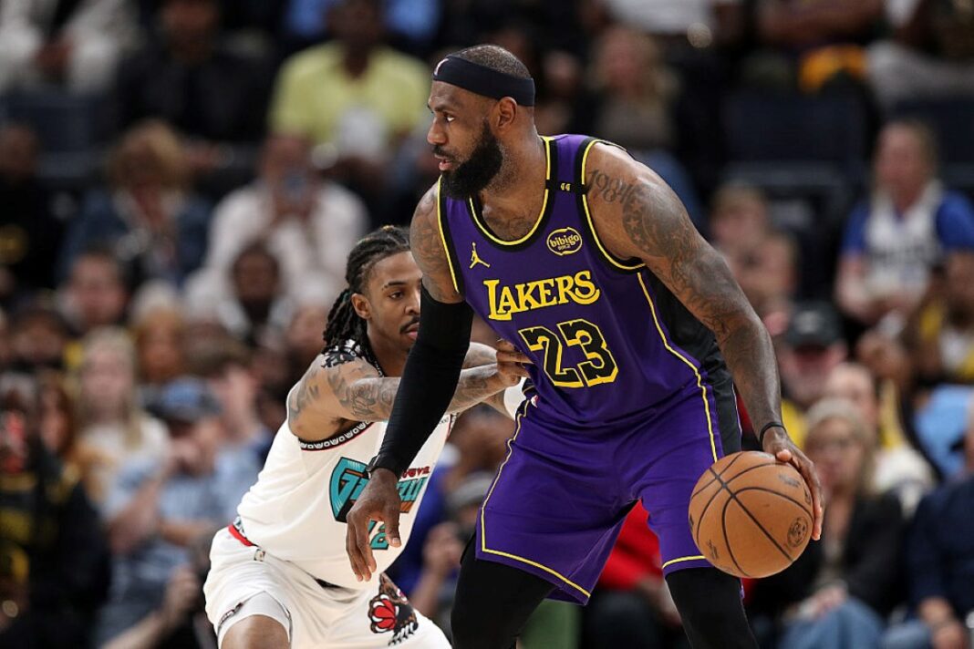 Lakers vencem Grizzlies fora de casa com grande atuação do “big 3” Lakers vencem Grizzlies fora de casa com grande atuação do “big 3”