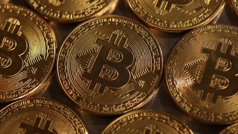 SEC faz mesa redonda sobre criptomoedas enquanto Trump planeja ajustes SEC faz mesa redonda sobre criptomoedas enquanto Trump planeja ajustes