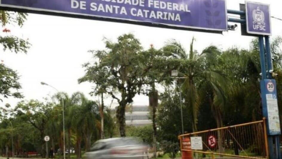 O atrasado modelo de Universidade Pública no Brasil O atrasado modelo de Universidade Pública no Brasil