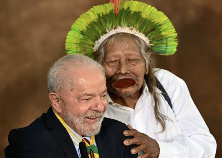 Lula se encontra com Cacique Raoni e lideranças indígenas no Xingu nesta sexta-feira – Política – CartaCapital Lula se encontra com Cacique Raoni e lideranças indígenas no Xingu nesta sexta-feira – Política – CartaCapital