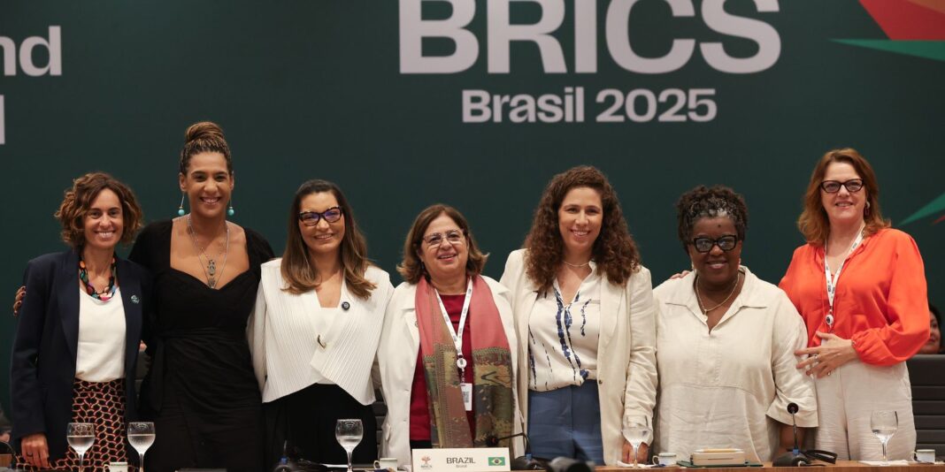 Empoderamento de mulheres é tema de reunião ministerial do Brics Empoderamento de mulheres é tema de reunião ministerial do Brics