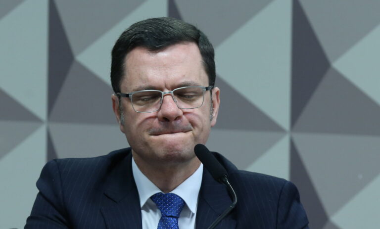 Ex-diretor da PRF confirma ordem de Torres para blitz em ônibus nas eleições de 2022