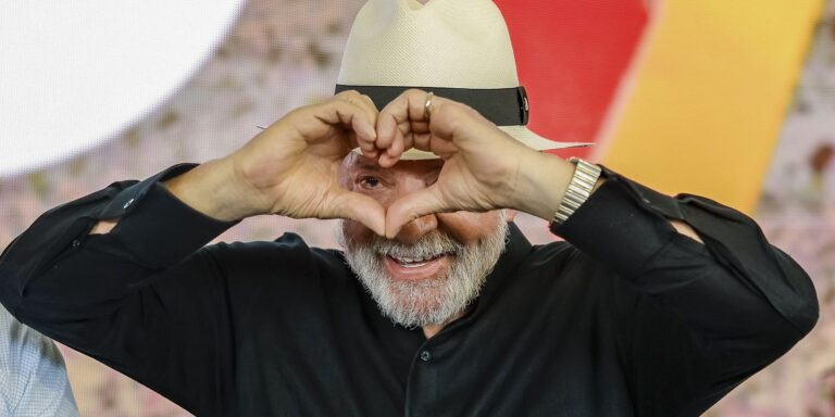 Lula lança programa para recuperar solo de agricultores familiares Lula lança programa para recuperar solo de agricultores familiares