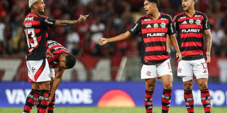 Rádio Nacional transmite clássicos do Brasileirão no fim de semana Rádio Nacional transmite clássicos do Brasileirão no fim de semana