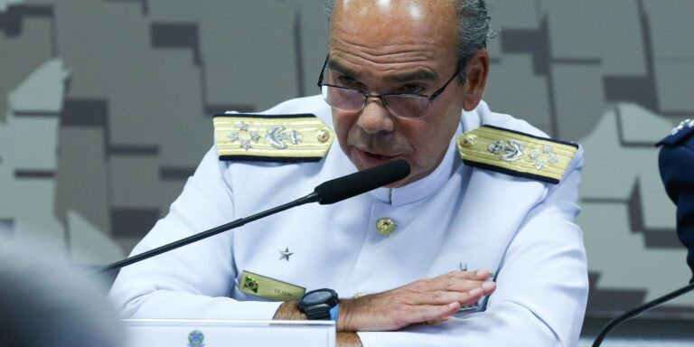 Depoimento do comandante da Marinha na ação do golpe é mantido Depoimento do comandante da Marinha na ação do golpe é mantido