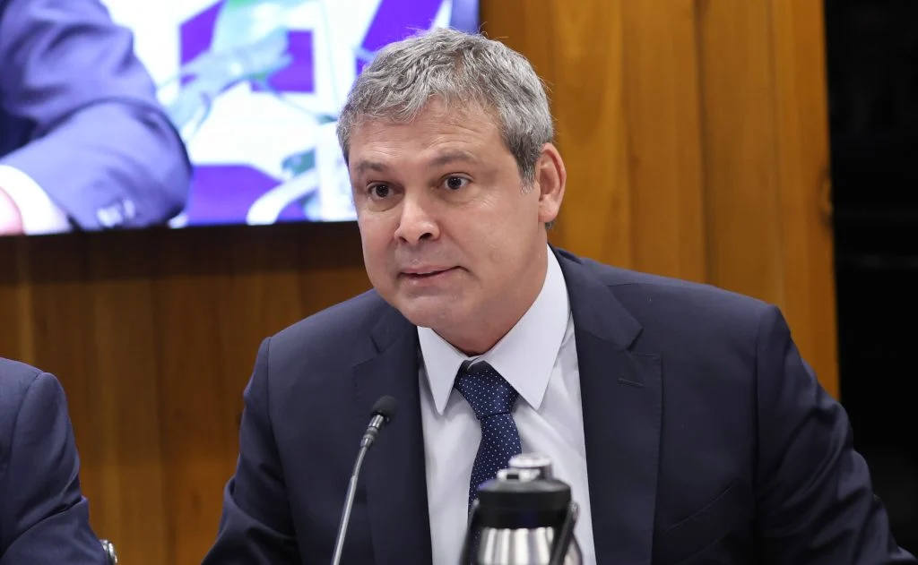 Provocação infantil’: Líder do PT reage a escolha de relator bolsonarista para o IOF Provocação infantil’: Líder do PT reage a escolha de relator bolsonarista para o IOF