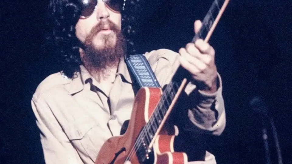 Maluco Beleza, Raul Seixas atravessa gerações com temas da juventude Maluco Beleza, Raul Seixas atravessa gerações com temas da juventude