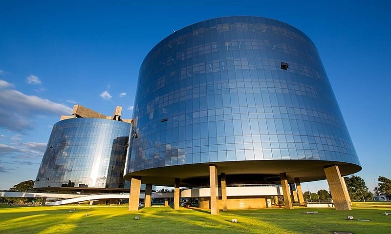 PGR diz que recebeu com ‘assombro’ sanções contra Alexandre de Moraes PGR diz que recebeu com ‘assombro’ sanções contra Alexandre de Moraes