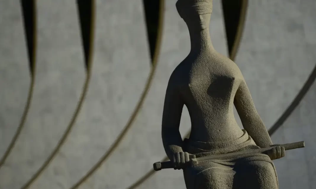 Fux diverge, mas Primeira Turma confirma tornozeleira para Bolsonaro Fux diverge, mas Primeira Turma confirma tornozeleira para Bolsonaro