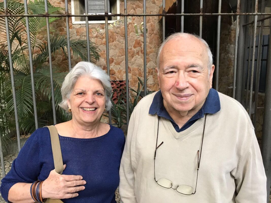 Luis Fernando Verissimo é internado em estado grave em Porto Alegre Luis Fernando Verissimo é internado em estado grave em Porto Alegre