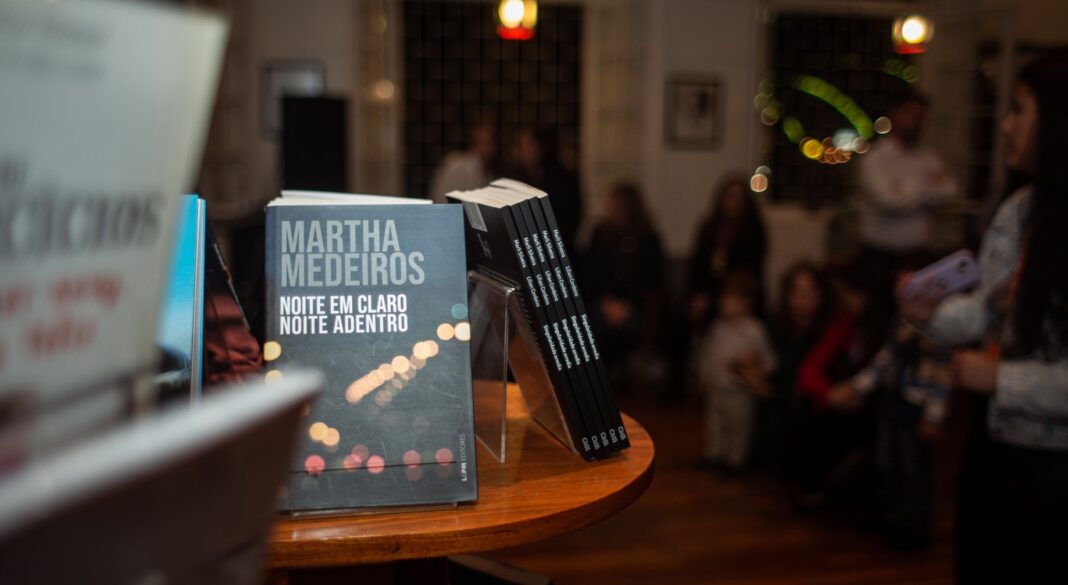 35ª Feira do Livro de Santa Cruz do Sul inicia com foco em leitores e intercâmbio cultural 35ª Feira do Livro de Santa Cruz do Sul inicia com foco em leitores e intercâmbio cultural