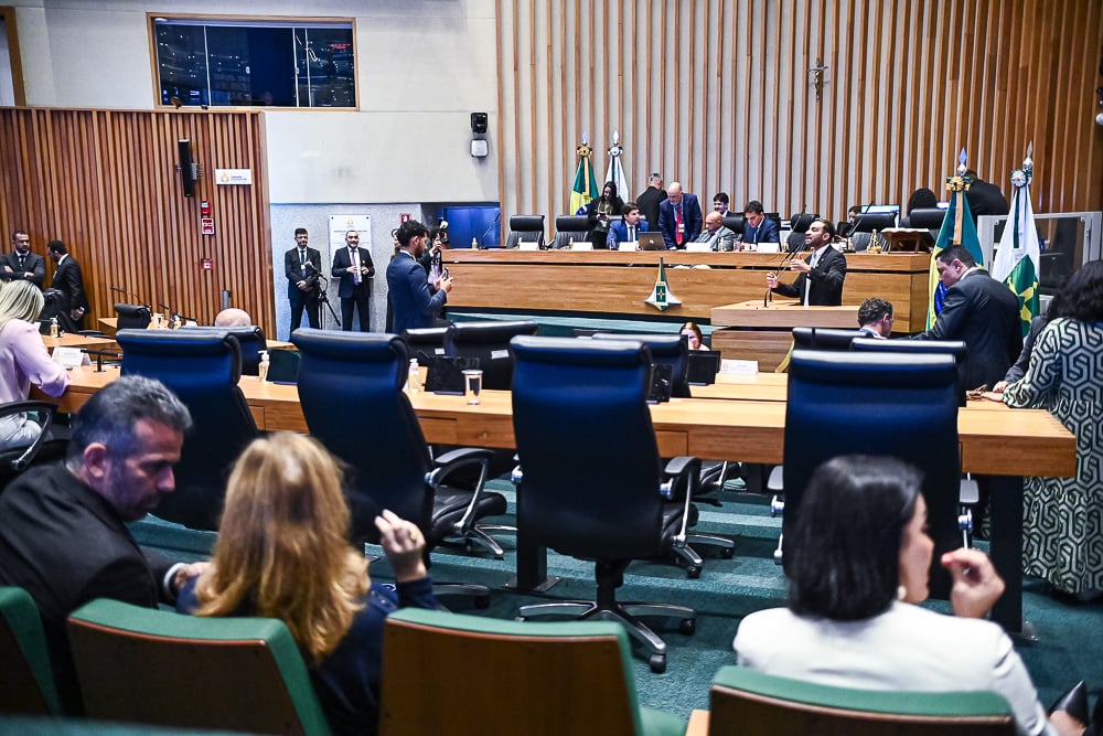 Câmara Legislativa do DF retoma trabalhos com foco no Pdot e debate sobre prisão Bolsonaro; Ibaneis e Celina não comparecem Câmara Legislativa do DF retoma trabalhos com foco no Pdot e debate sobre prisão Bolsonaro; Ibaneis e Celina não comparecem
