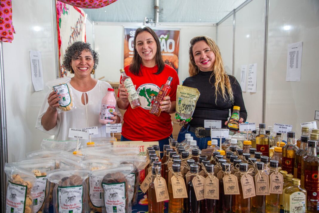 Feira da Jornada da Agroecologia tem opções de presente para o Dia dos Pais com afeto e compromisso social Feira da Jornada da Agroecologia tem opções de presente para o Dia dos Pais com afeto e compromisso social