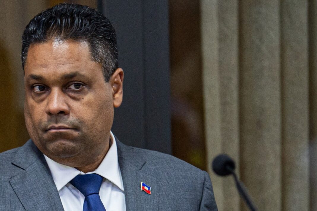 Governo de representantes da oligarquia econômica preocupa por risco de mais retrocessos no Haiti Governo de representantes da oligarquia econômica preocupa por risco de mais retrocessos no Haiti