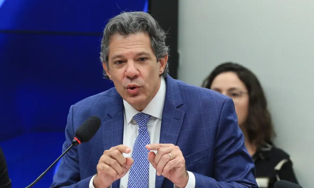 Minerais críticos e terras raras podem entrar em negociações com EUA Minerais críticos e terras raras podem entrar em negociações com EUA