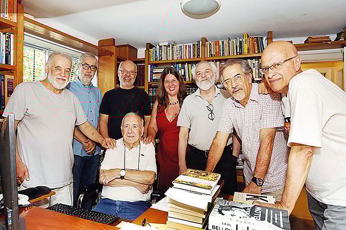 “Ainda descobriremos que foi tudo um sonho ruim”, disse Veríssimo no auge do governo Bolsonaro “Ainda descobriremos que foi tudo um sonho ruim”, disse Veríssimo no auge do governo Bolsonaro