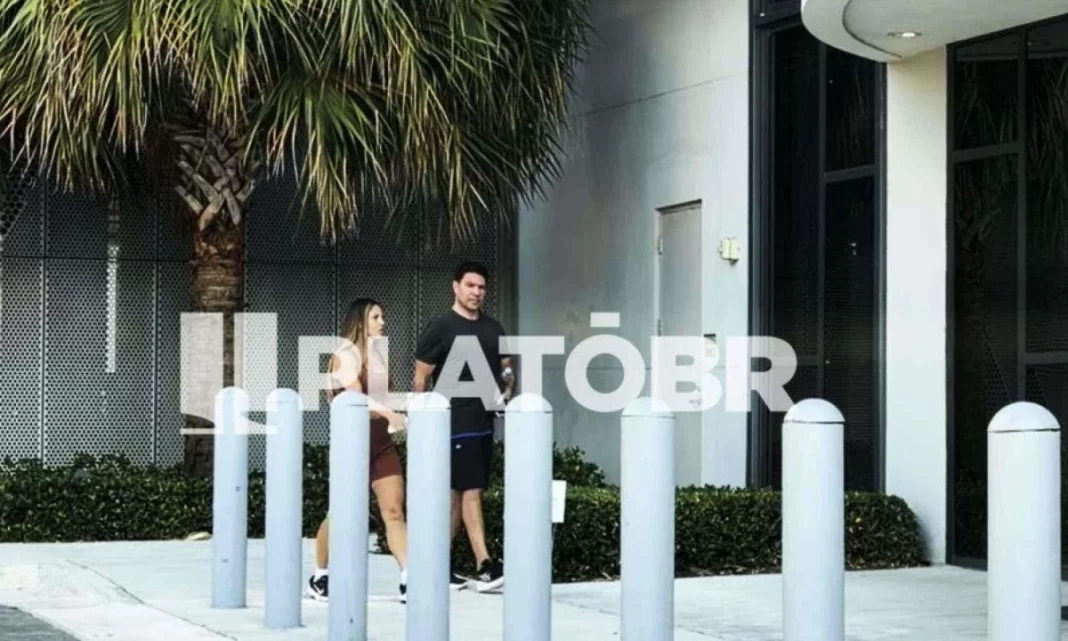 PSOL pede prisão de Ramagem após deputado ser visto em Miami PSOL pede prisão de Ramagem após deputado ser visto em Miami