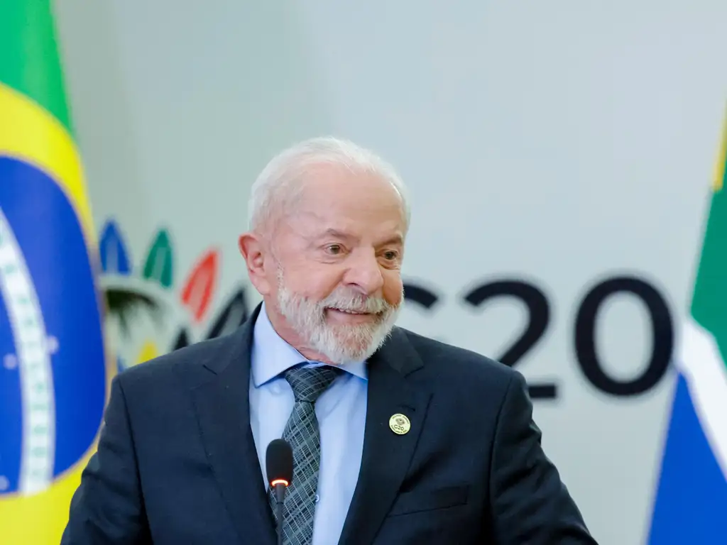 Lula diz que todos sabem o que Bolsonaro fez e que Trump deve entender a soberania Lula diz que todos sabem o que Bolsonaro fez e que Trump deve entender a soberania