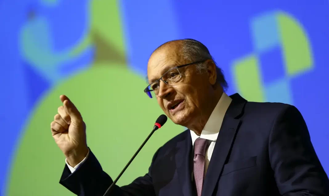 Alckmin elogia redução, mas reclama sobre café Alckmin elogia redução, mas reclama sobre café