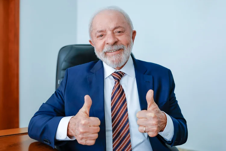 Lula comemora inflação dentro da meta e acordo do Mercosul Lula comemora inflação dentro da meta e acordo do Mercosul