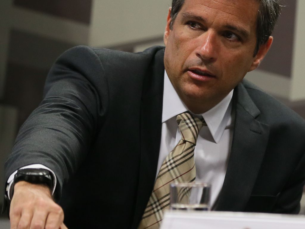 Campos Neto teria ignorado alertas sobre crescimento acelerado do Banco Master Campos Neto teria ignorado alertas sobre crescimento acelerado do Banco Master