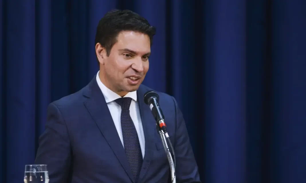 PT cobra explicações sobre fuga de Ramagem e uso da estrutura da Câmara PT cobra explicações sobre fuga de Ramagem e uso da estrutura da Câmara