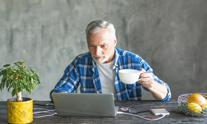 Maturidade profissional: veja as carreiras que mais contratam após os 50 anos Maturidade profissional: veja as carreiras que mais contratam após os 50 anos