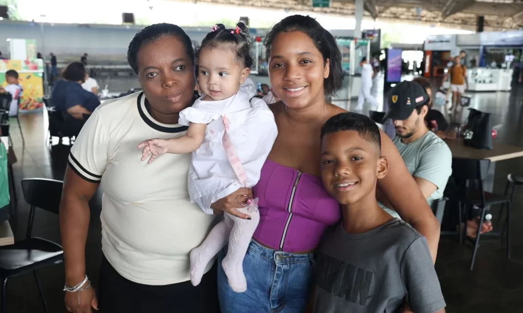 Natal vira reencontro para famílias separadas pela distância Natal vira reencontro para famílias separadas pela distância
