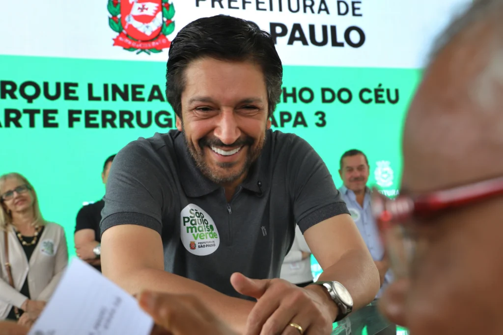 Às vésperas da temporada de chuvas, Nunes acumula 20 mil pedidos de poda de árvore em aberto Às vésperas da temporada de chuvas, Nunes acumula 20 mil pedidos de poda de árvore em aberto