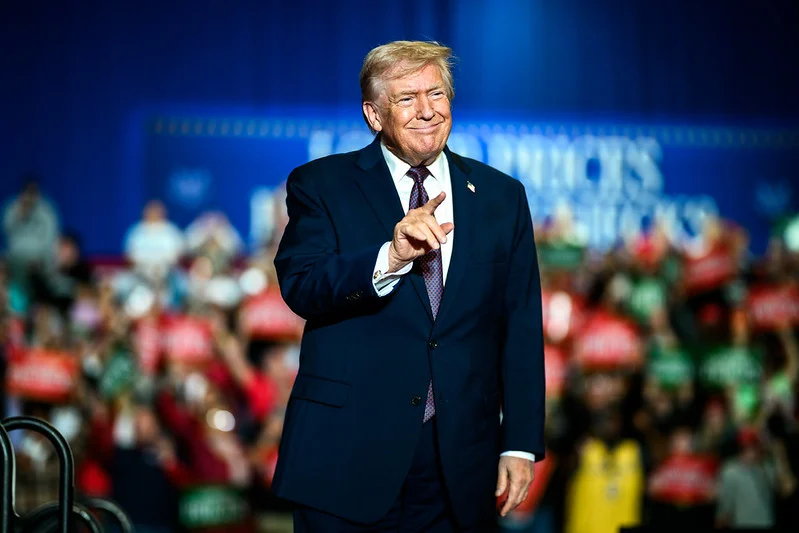 Trump tenta estimular autodeportação de imigrantes em pleno Natal Trump tenta estimular autodeportação de imigrantes em pleno Natal