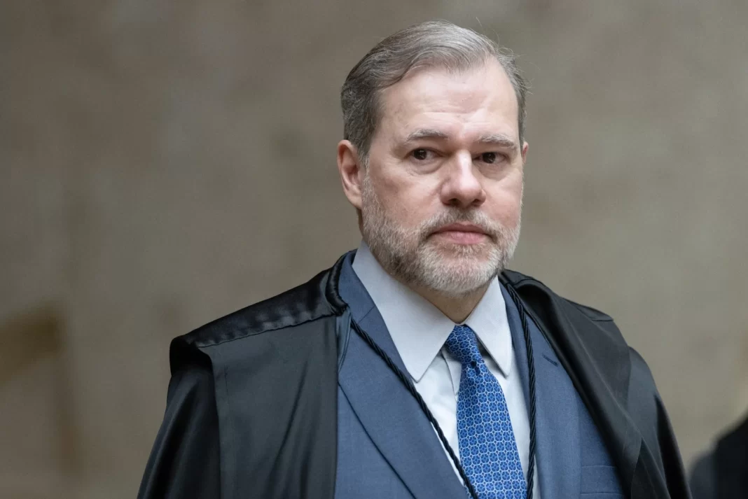 PCC: Dias Toffoli viajou em avião associado a Beto Louco PCC: Dias Toffoli viajou em avião associado a Beto Louco