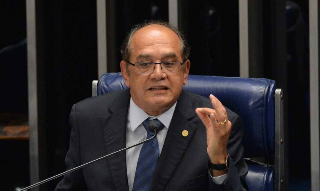 Gilmar diz que imprensa tem fascínio por ida de ministros a eventos: ‘Acho uma bobagem’ Gilmar diz que imprensa tem fascínio por ida de ministros a eventos: ‘Acho uma bobagem’