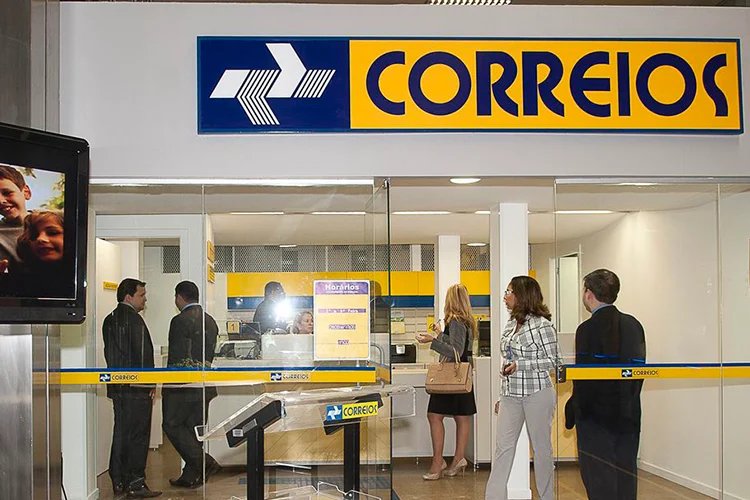 MP arquiva investigação sobre déficit dos Correios e livra ex-presidente MP arquiva investigação sobre déficit dos Correios e livra ex-presidente