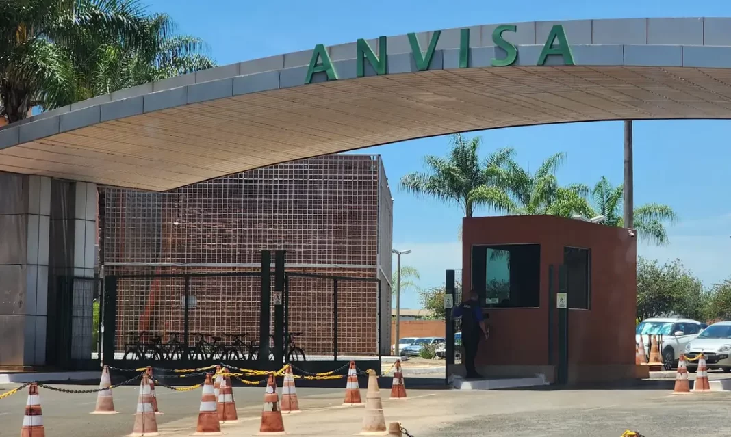 Anvisa proíbe fabricação e venda de suplementos irregulares Anvisa proíbe fabricação e venda de suplementos irregulares