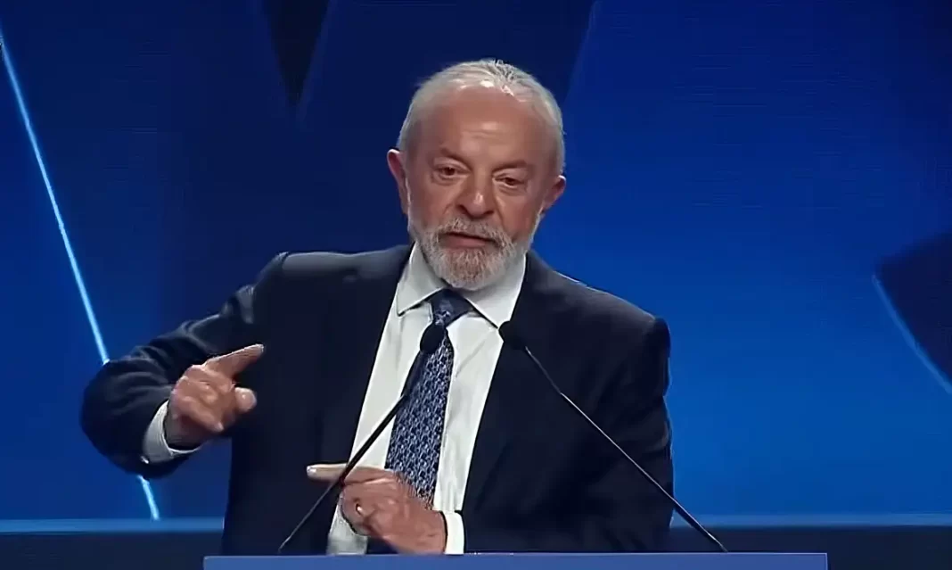 Lula diz que fim de sanção a Alexandre de Moraes é bom para o Brasil Lula diz que fim de sanção a Alexandre de Moraes é bom para o Brasil