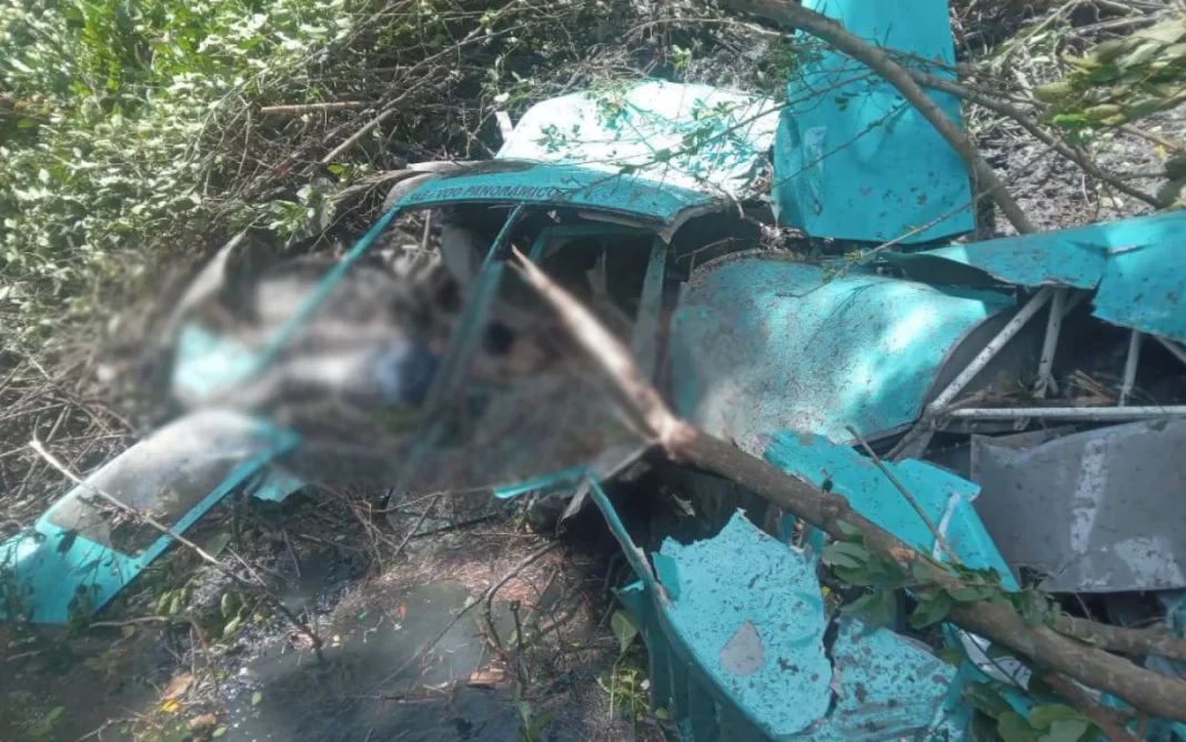 Queda de helicóptero no Rio deixa três mortos Queda de helicóptero no Rio deixa três mortos