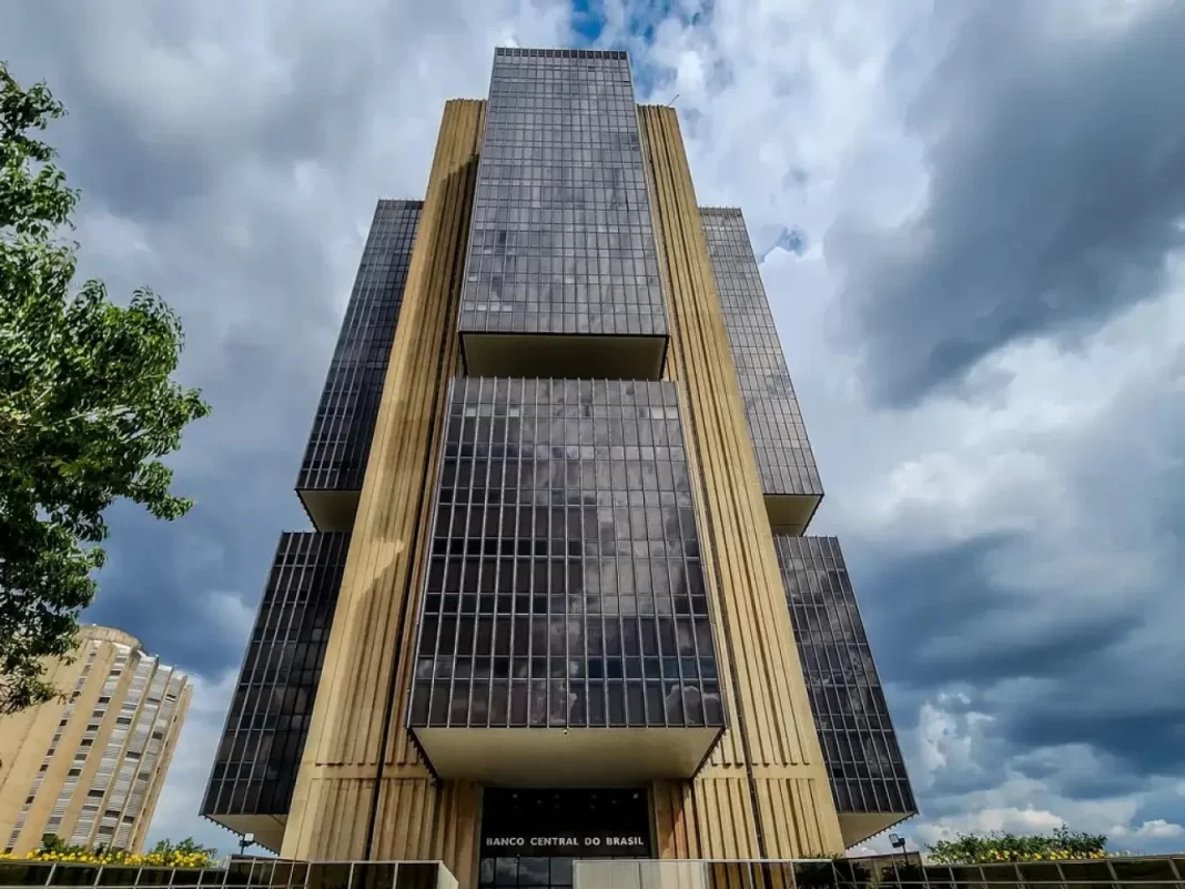 ATAQUE COORDENADO AO BC – ICL Notícias ATAQUE COORDENADO AO BC – ICL Notícias