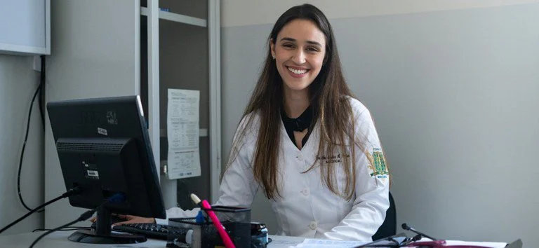 Mais Médicos: profissionais começam a receber bônus de permanência no programa Mais Médicos: profissionais começam a receber bônus de permanência no programa