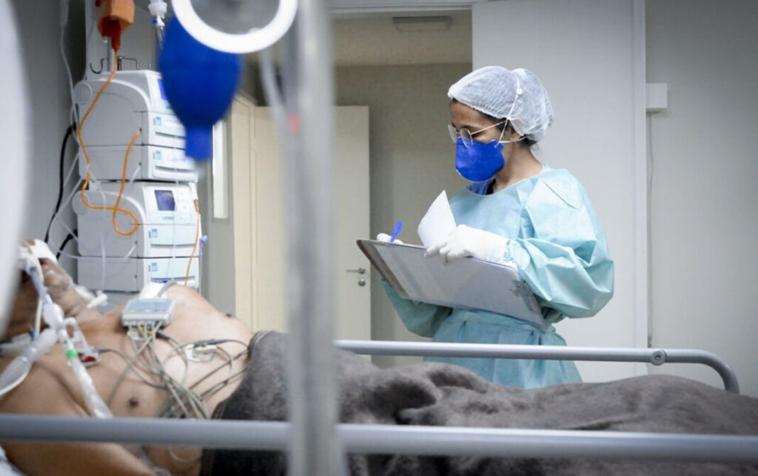 Curso de medicina mal avaliado pode sair do Fies e ter que cortar vaga; entenda Curso de medicina mal avaliado pode sair do Fies e ter que cortar vaga; entenda