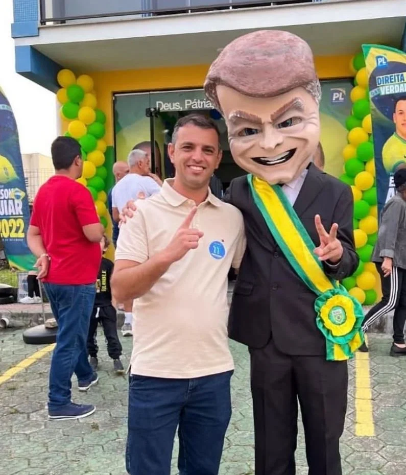 ‘Daí ferrou!’: prefeito preso reagiu quando concorrente tentou derrubar edital negociado ‘Daí ferrou!’: prefeito preso reagiu quando concorrente tentou derrubar edital negociado