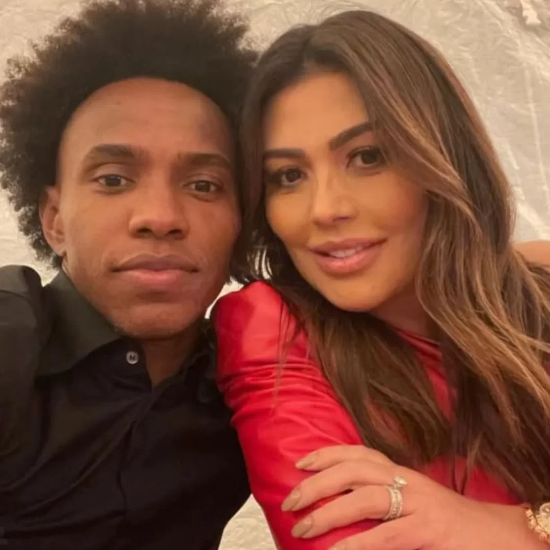 Esposa do jogador Willian desiste de cobrar dívida de ex-empregada doméstica após reportagem Esposa do jogador Willian desiste de cobrar dívida de ex-empregada doméstica após reportagem